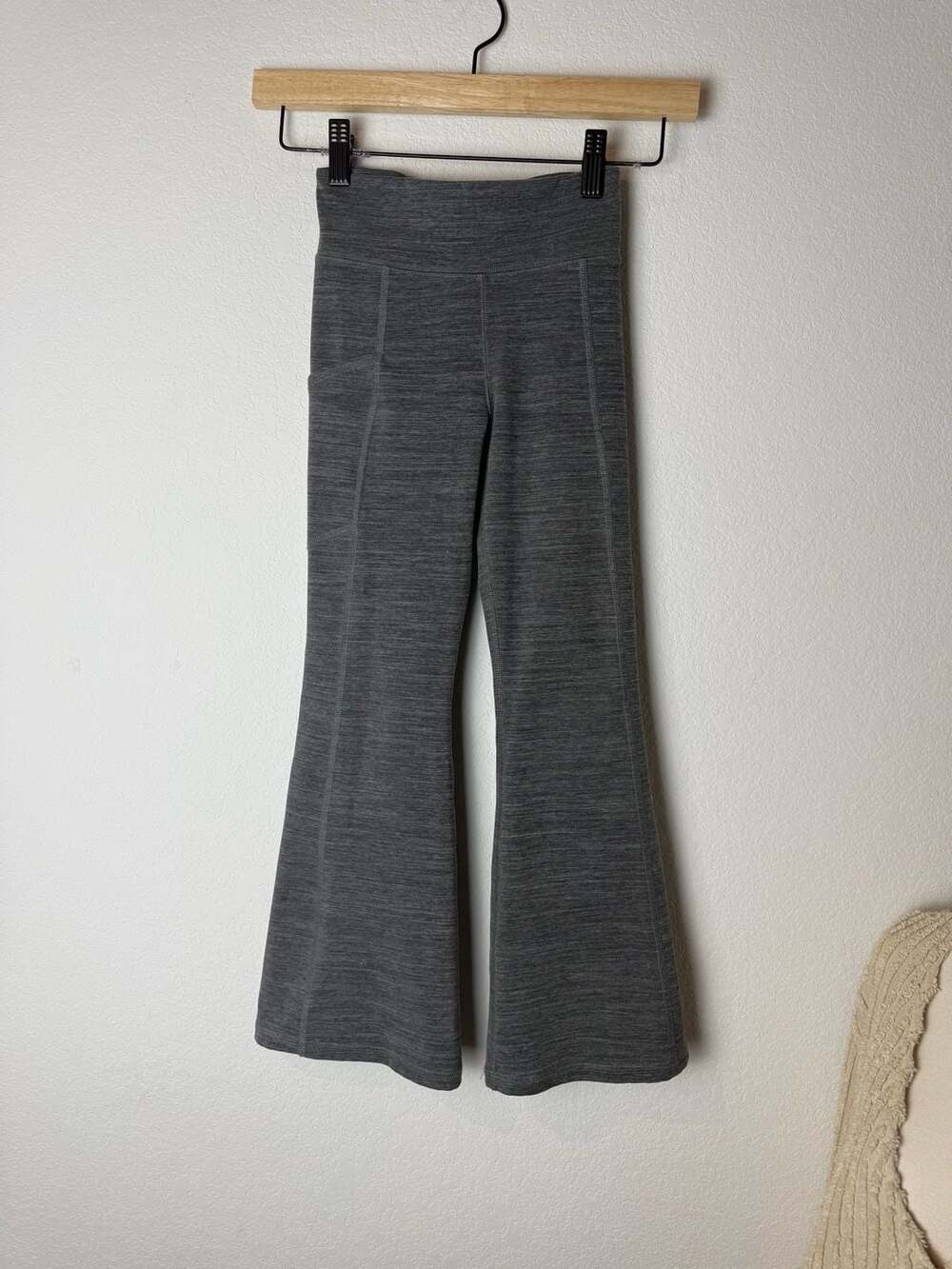 Abercrombie Kids YPB Flare Leggings Size 7/8